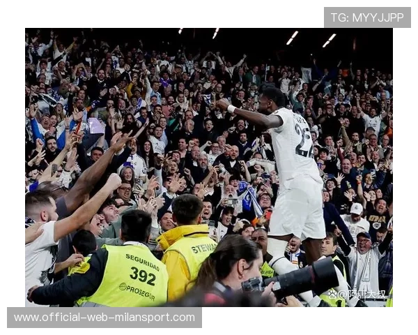 皇马国王杯止步,伯纳乌看台陷入沉默,皇马伯纳乌高清壁纸